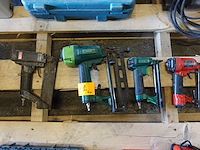 4x nagel / nietpistool