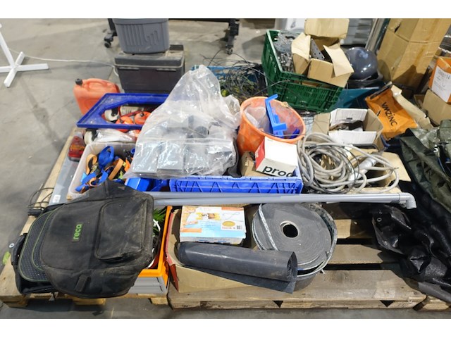 4x pallet divers toebehoren dakdekkersmateriaal - afbeelding 3 van  5