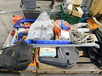 4x pallet divers toebehoren dakdekkersmateriaal - afbeelding 3 van  5