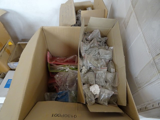 4x pallet divers toebehoren dieren - afbeelding 3 van  18