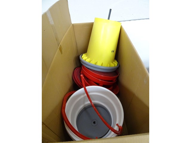 4x pallet divers toebehoren dieren - afbeelding 4 van  18