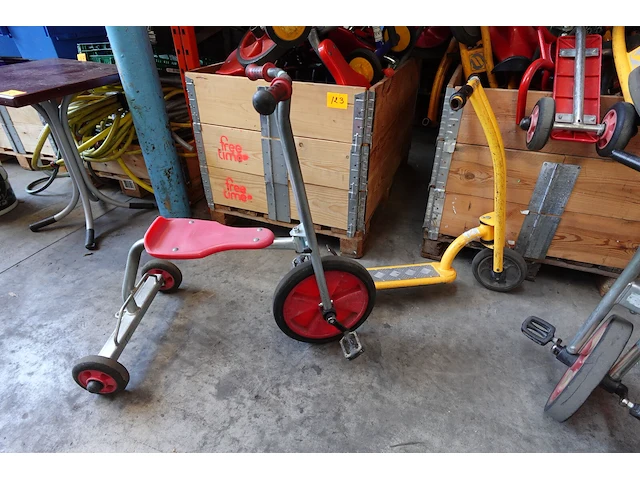 4x pallet diverse kinderfietsjes - afbeelding 3 van  8