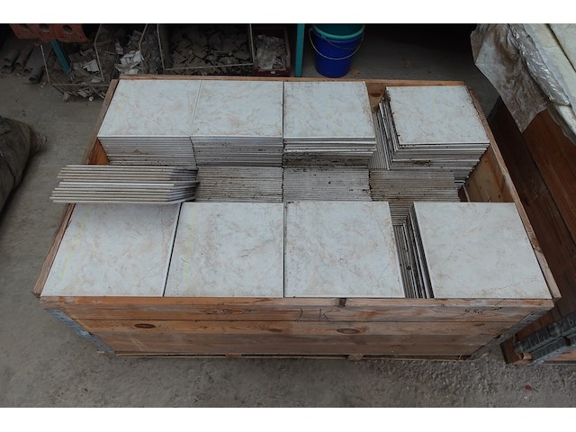 4x pallet diverse tegels - afbeelding 11 van  11