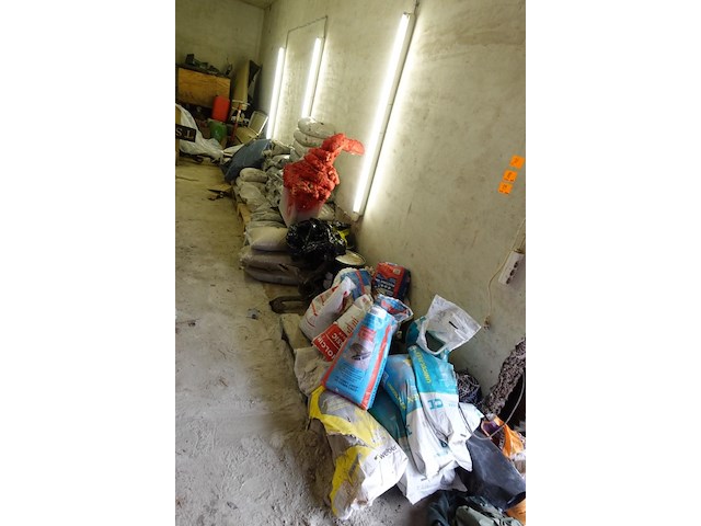 4x pallet diversen - afbeelding 1 van  4