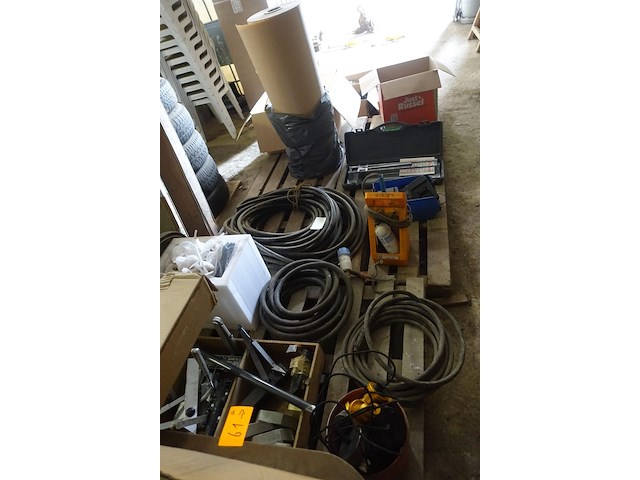 4x pallet diversen - afbeelding 1 van  9