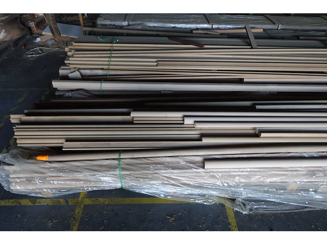 4x pallet houten trapleuningen - afbeelding 3 van  10