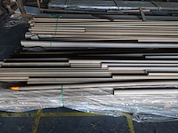 4x pallet houten trapleuningen - afbeelding 3 van  10