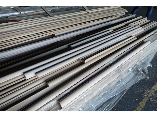 4x pallet houten trapleuningen - afbeelding 4 van  10
