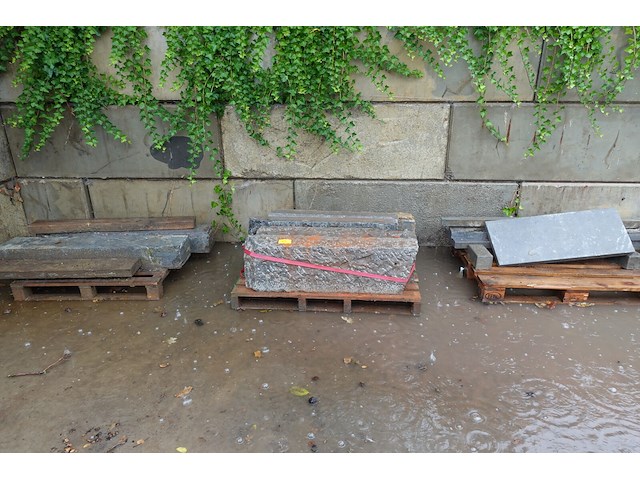 4x pallet natuursteen - afbeelding 1 van  4