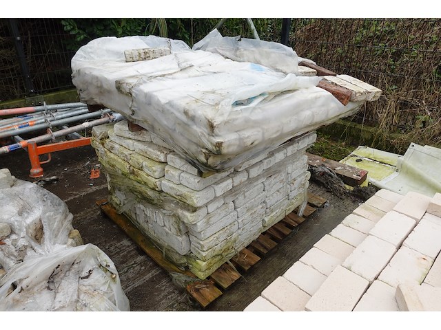 4x pallet rest gevelstenen - afbeelding 6 van  8