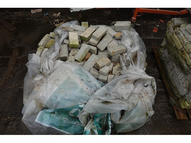 4x pallet rest gevelstenen - afbeelding 8 van  8