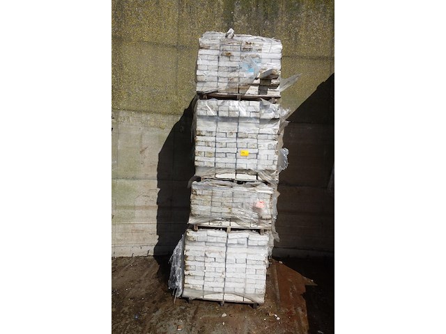 4x pallet stenen facade beek - afbeelding 1 van  3