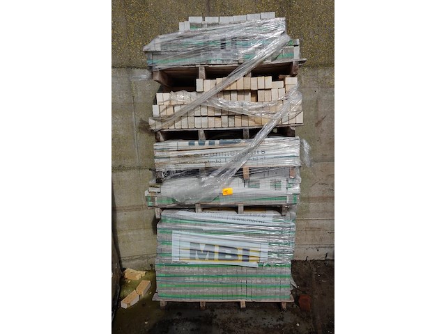 4x pallet stenen - afbeelding 1 van  3