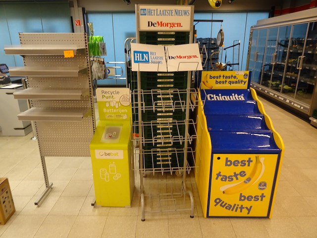 4x presentatiemeubel - afbeelding 1 van  6