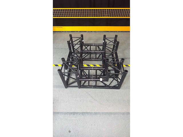 4x protruss s31 3-way corner 90° sq30 black - afbeelding 1 van  1