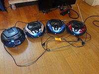4x radio - afbeelding 1 van  2