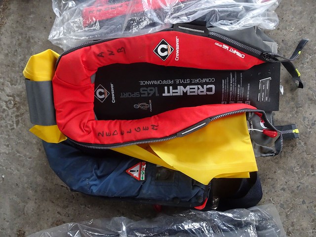 4x reddingsvest crewsaver - afbeelding 2 van  4