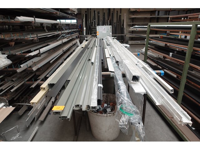 4x schaag met inhoud - afbeelding 1 van  4