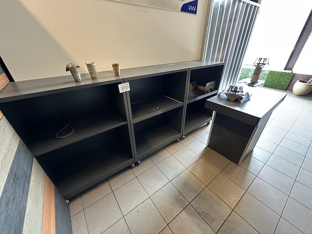 4x showroom meubel - afbeelding 2 van  3