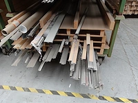 4x stapelbare metalen houder + inhoud - afbeelding 2 van  6
