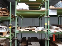 4x stapelbare metalen houder + inhoud