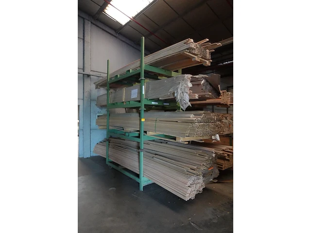 4x stapelbare metalen houder + inhoud - afbeelding 1 van  7