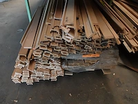 4x stapelbare metalen houder + inhoud - afbeelding 3 van  7