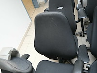 4x stoffen kantoorstoelen - afbeelding 2 van  4