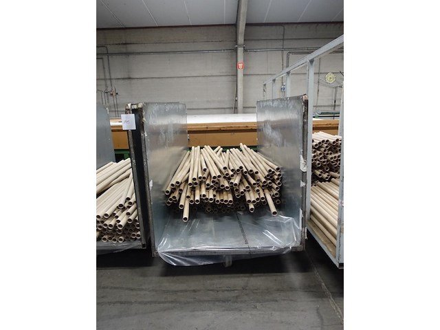 4x transportkar op wielen met inhoud - afbeelding 4 van  6