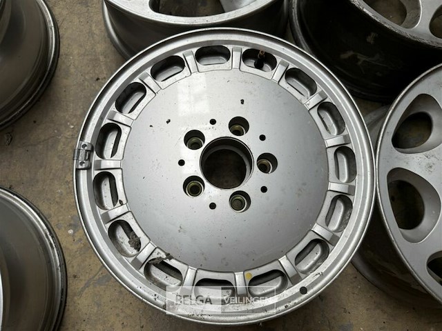 4x velg mercedes div soorten - afbeelding 1 van  2
