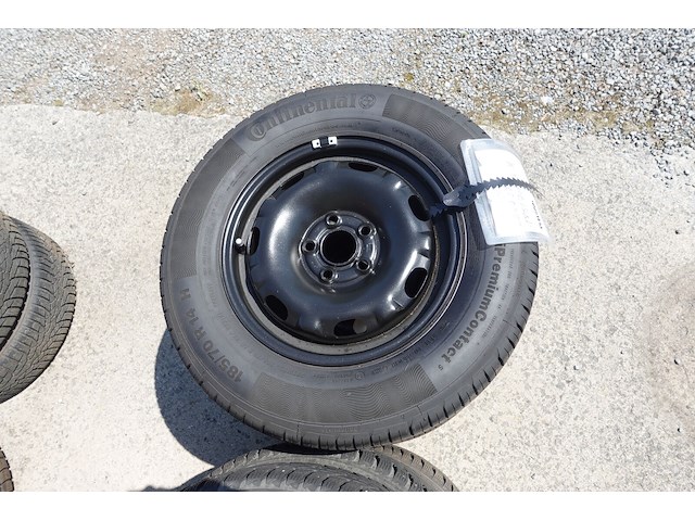 4x velg met band 14 inch - afbeelding 1 van  4