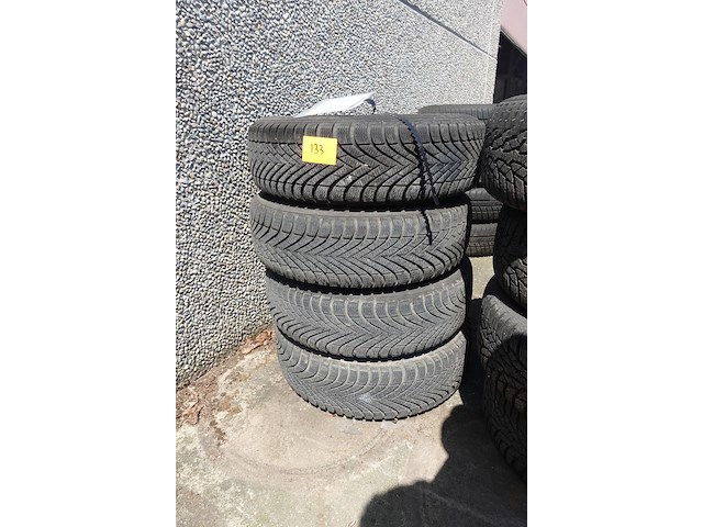 4x velg met band 15 inch - afbeelding 2 van  4