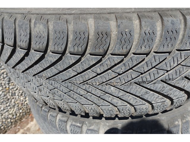 4x velg met band 15 inch - afbeelding 3 van  4