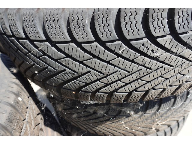 4x velg met band 15 inch - afbeelding 3 van  4