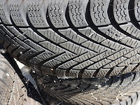 4x velg met band 15 inch - afbeelding 3 van  4