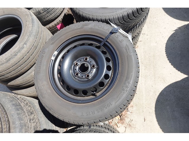 4x velg met band 15 inch - afbeelding 1 van  4