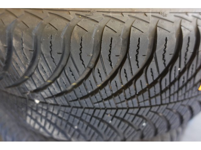 4x velg met band 16 inch - afbeelding 3 van  4