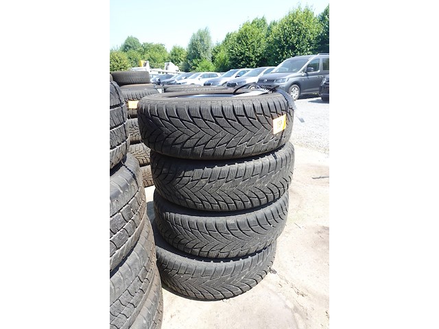 4x velg met band 16 inch - afbeelding 2 van  4