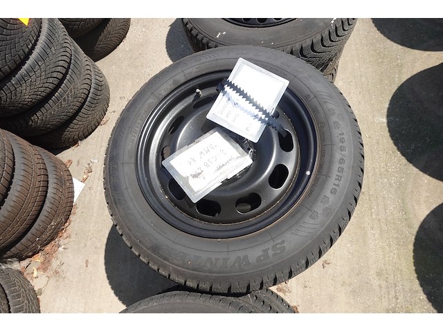 4x velg met band 16 inch - afbeelding 1 van  4