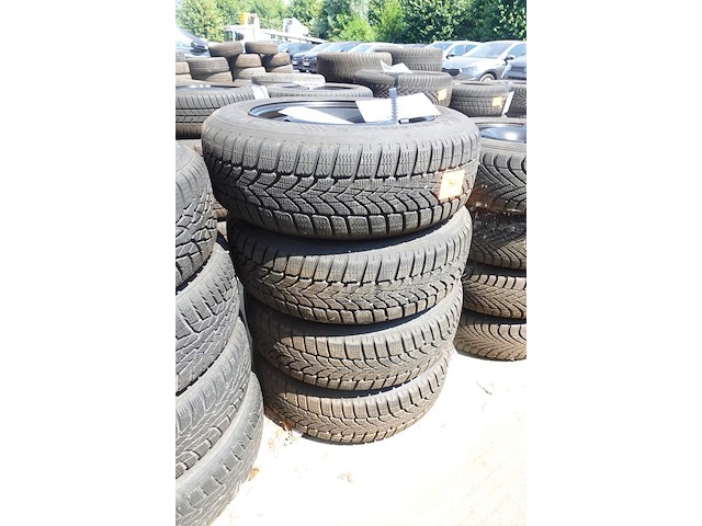 4x velg met band 16 inch - afbeelding 2 van  4