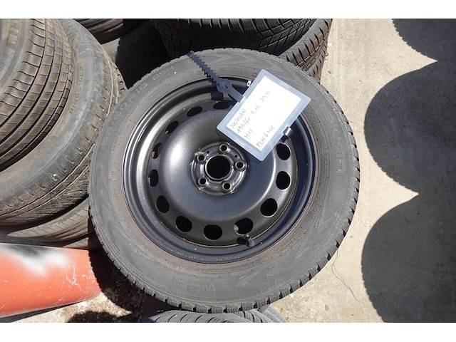 4x velg met band 16 inch - afbeelding 1 van  4