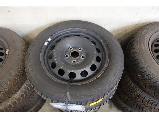 4x velg met band audi 16 inch - afbeelding 1 van  4