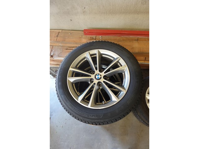 4x velg met band bmw 17 inch - afbeelding 1 van  3