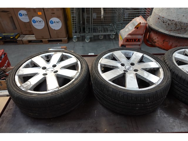 4x velg met band ford - afbeelding 3 van  4