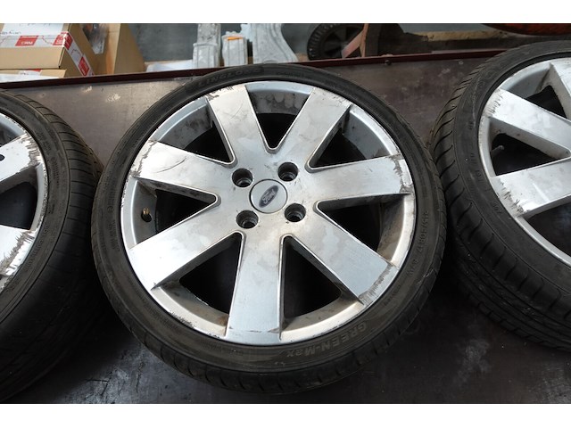 4x velg met band ford - afbeelding 4 van  4