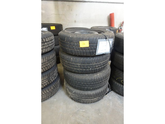 4x velg met band volkswagen 15inch - afbeelding 2 van  4