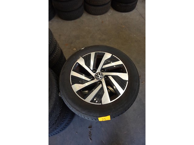 4x velg met band volkswagen 16 inch - afbeelding 1 van  3