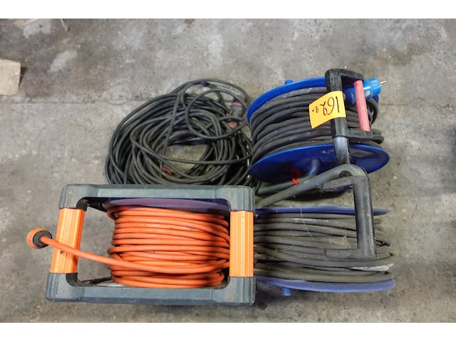 4x verlengkabel op haspel - afbeelding 3 van  3