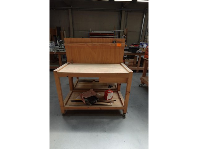 4x verrijdbare houten werkbank - afbeelding 1 van  5
