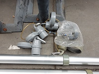 4x vlaggenmast met steun - afbeelding 4 van  6